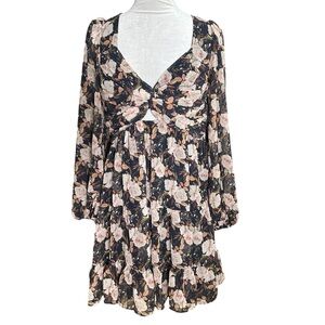 ASTR the Label Alayna Floral Twist Bust Long Sleeve Mini Dress. Size Medium